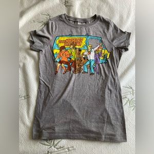 Scooby Doo grey T-Shirt. Perfect thin and soft fabric.